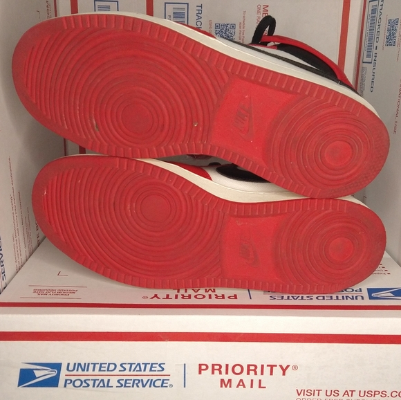 Nike Air Jordan 1 AJKO Retro Chicago 2021 - Picture 7 of 7